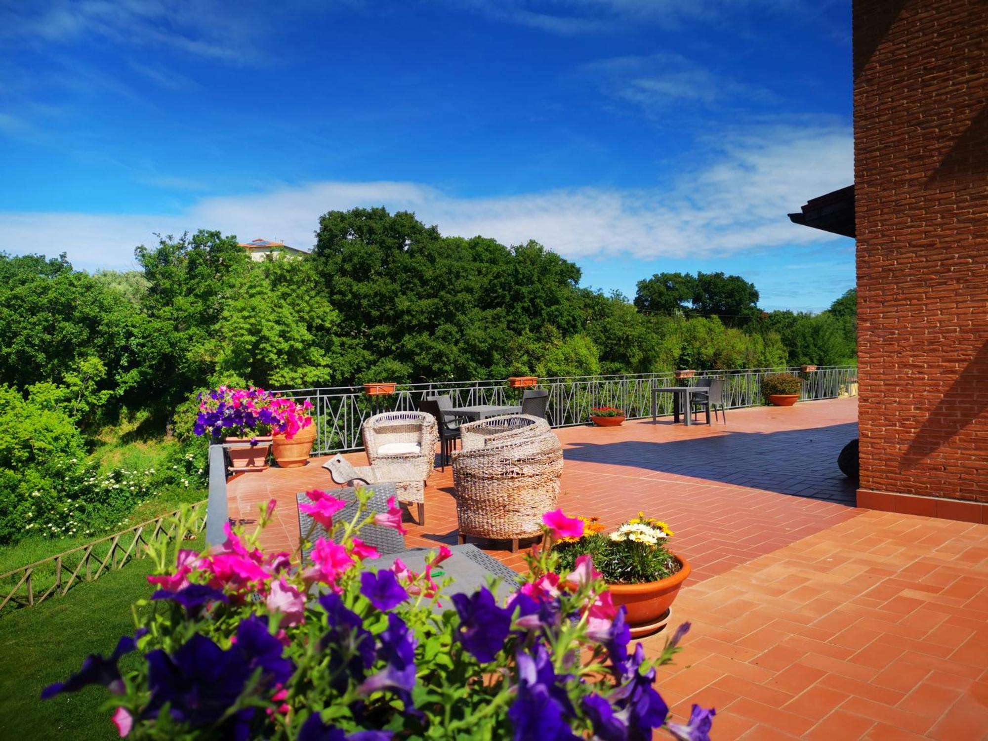 Agriturismo Podere S. Croce Saturnia Eksteriør billede